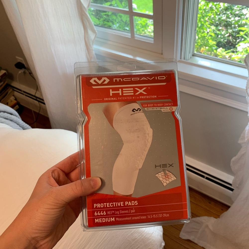 McDavid White Knee Pads!